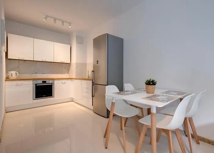 Aquarius & Free Parking Sopoty